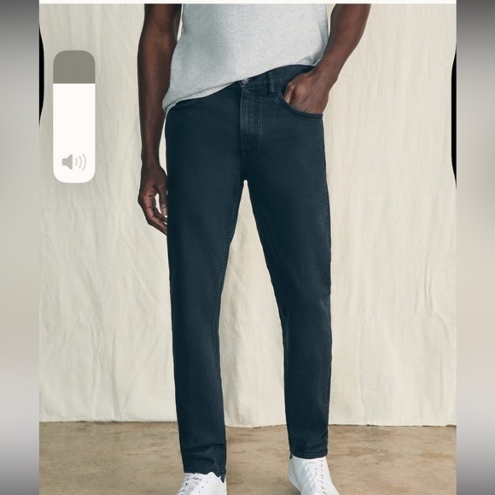 FAHERTY Organic Cotton Slim Straight Denim (30" Inseam) - Black Smoke  size 36